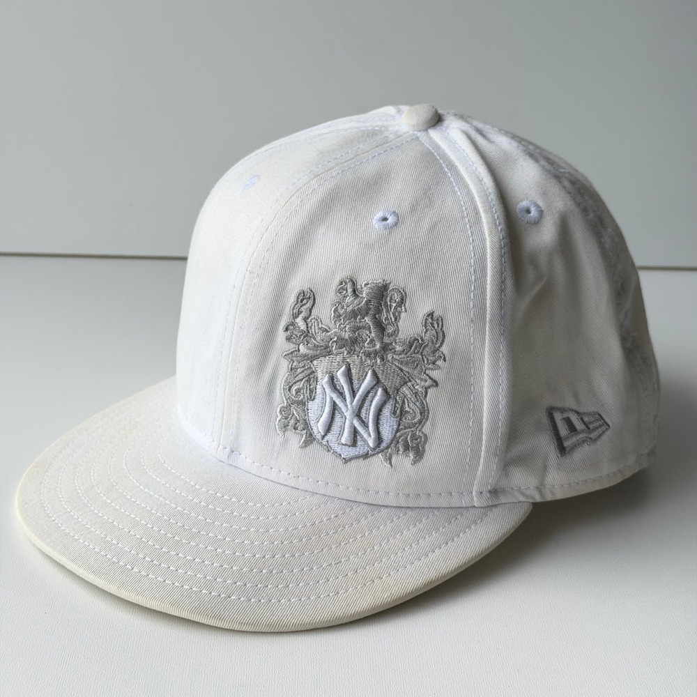 NY Yankees New Era 59FIFTY Fitted Baseball Cap 7-5/8 White MLB Embroidered Y2K